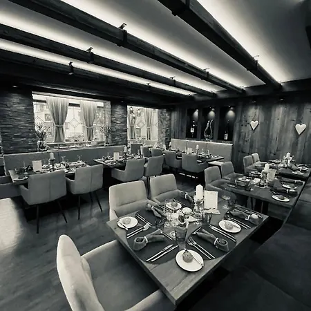 Otel Hotel Central Ischgl