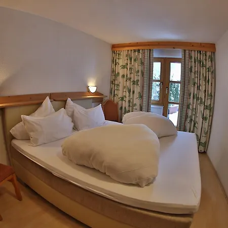 Otel Hotel Central Ischgl
